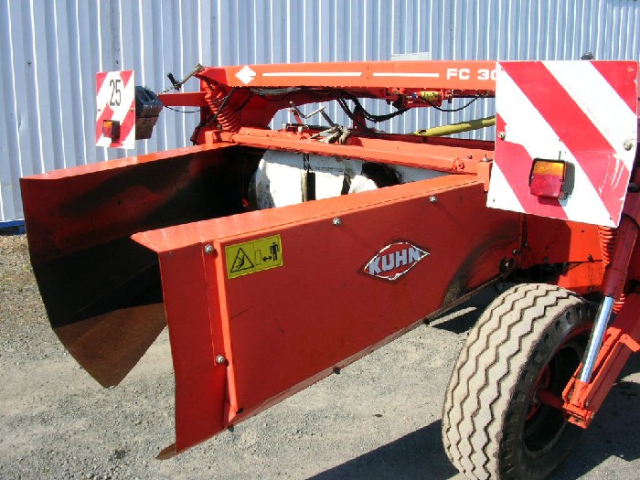 Faucheuse conditionneuse Kuhn FC302GV