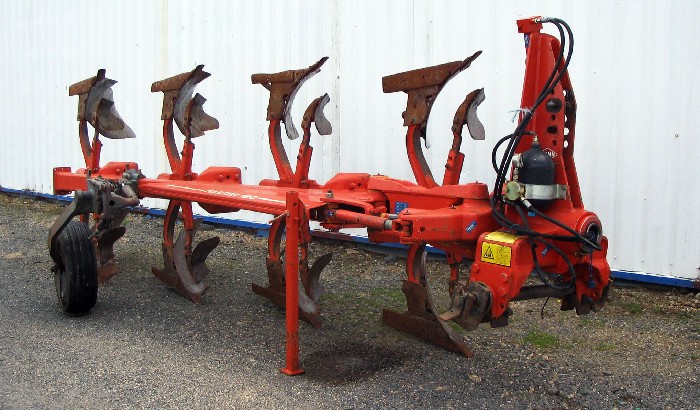 Charrue Kuhn MASTER120