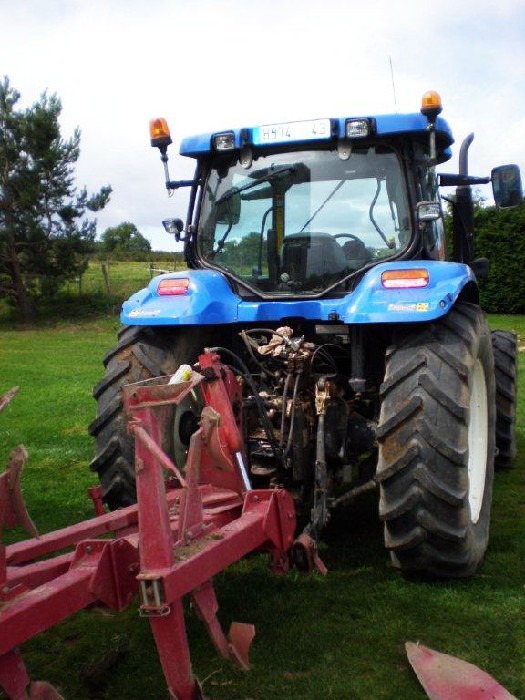 Tracteur agricole New Holland TSA115