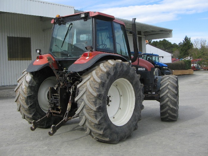 Tracteur agricole New Holland M 160