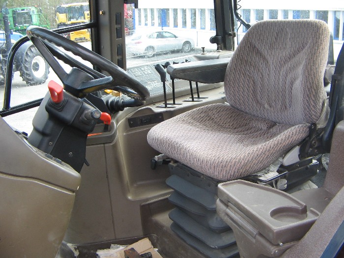 Tracteur agricole New Holland M 160