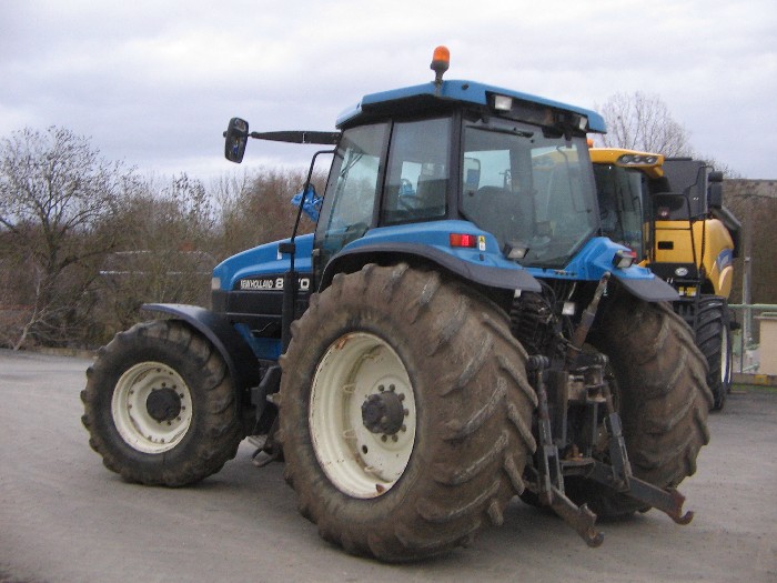 Tracteur agricole New Holland 8970