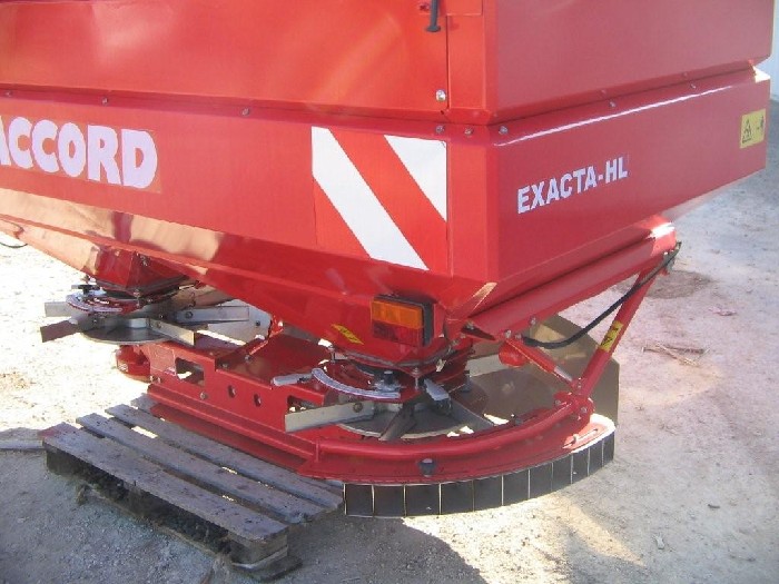 Distributeur d'engrais Kverneland EXALTA HL