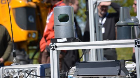 Les robots "vous ont à l'oeil". (©Terre-net Média)