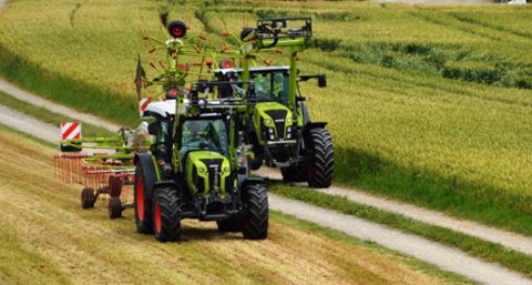 Les tracteurs d'élevage Claas de 75 à 140 ch pour 2015