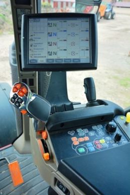 L'ergonomie du levier d'avancement.