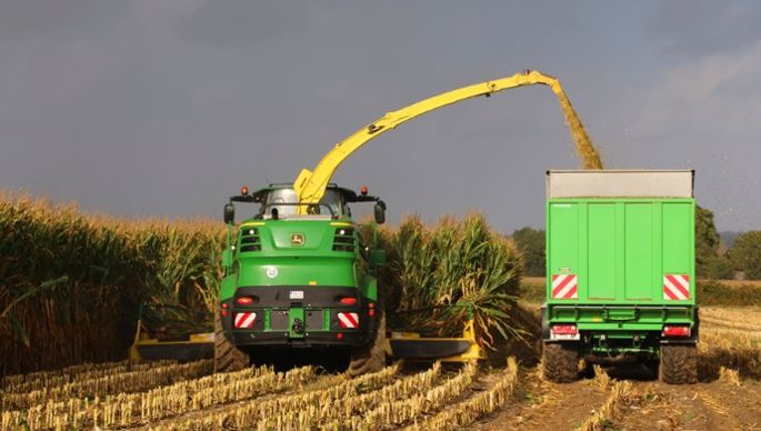 Ensileuse John Deere 8.000