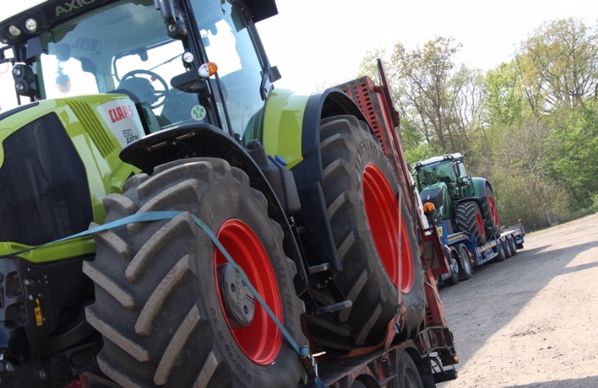 Un semi remorque, trois tracteurs et cinq heures plus tard ils ont disparu du territire.