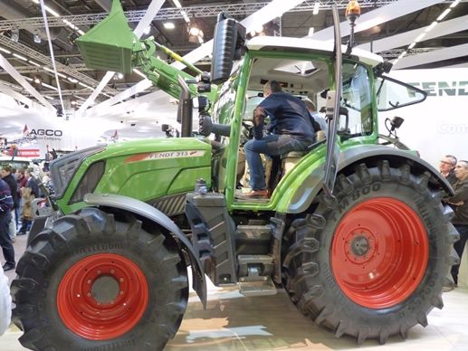 Fendt 300 