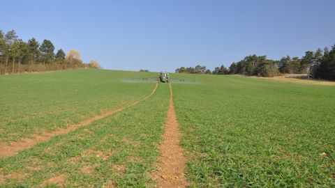 Les consignes de rinçage du pulvérisateur au champ ou à la ferme Les consignes de rinçage du pulvérisateur au champ ou à la ferme