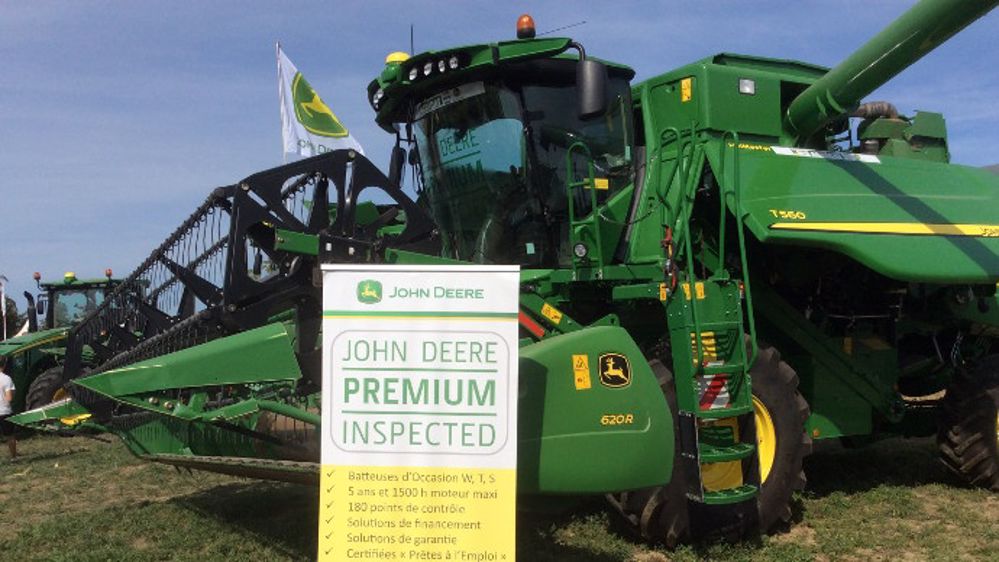 Lancement du Label occasion John Deere à Innov-Agri 2015. (©John Deere)