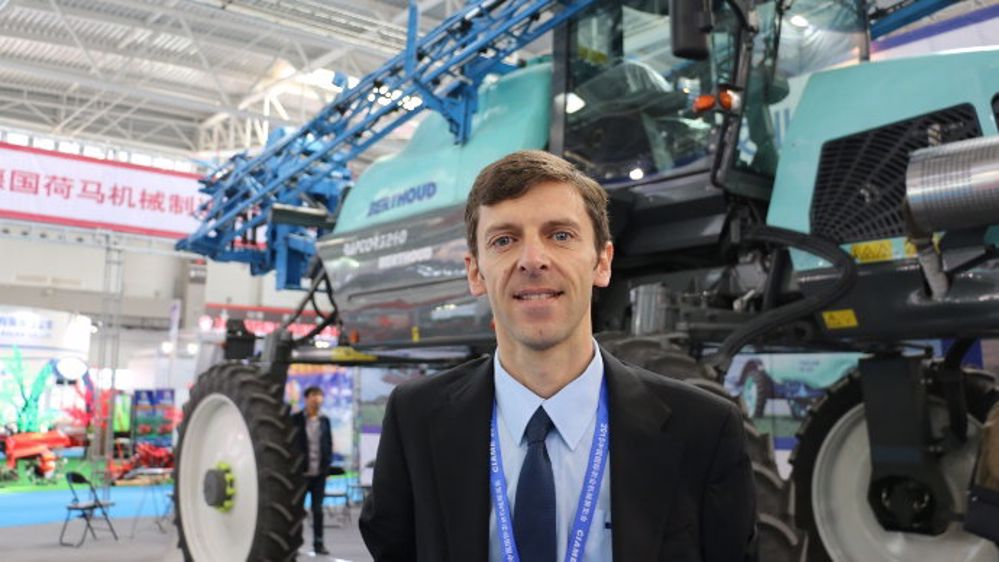 Sébastien Tremblais, directeur général de Berthoud au salon Ciame en Chine (©Terre-net média)
