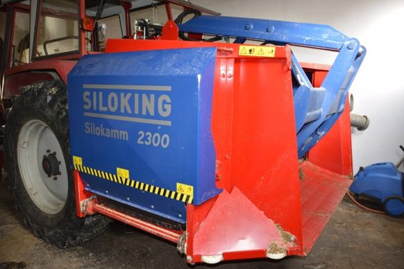 Désileuse distributrice porté Siloking suffit pour 50 vaches.