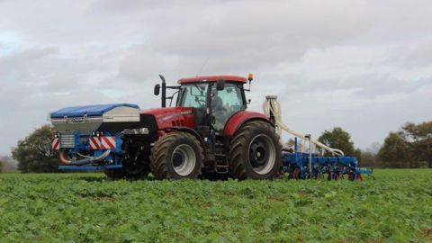 Octopus de Carré, facilite les apports d'engrais au binage ou en strip-till. (©Carré) Octopus de Carré, facilite les apports d'engrais au binage ou en strip-till. (©Carré)