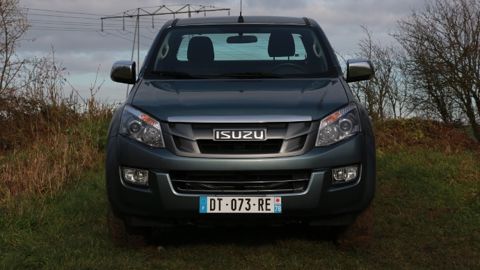 Le D-Max est conçu comme un vrai utilitaire. (©Terre-net Média)