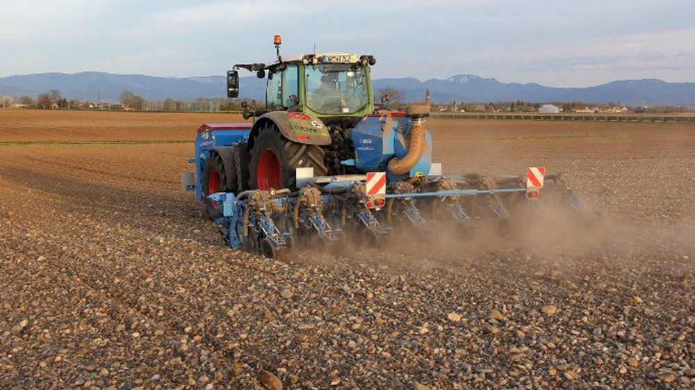 Lemken Azurit, présérie de semoir monograine avec semis en delta. (©Lemken)