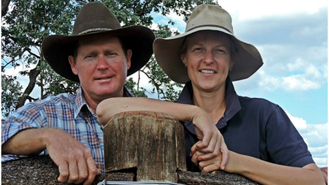 Avec le Holistic Management, Jeff et Sue pensent avoir trouvé la solution <br />à la plupart des problèmes agronomiques auxquels ils sont confrontés. (© Morgane Hutin) Avec le Holistic Management, Jeff et Sue pensent avoir trouvé la solution <br />à la plupart des problèmes agronomiques auxquels ils sont confrontés. (© Morgane Hutin)