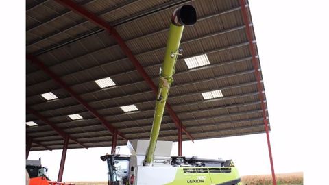 La vis 7XL de Claas dispose de 12 m de portée. (©Terre-net Média)