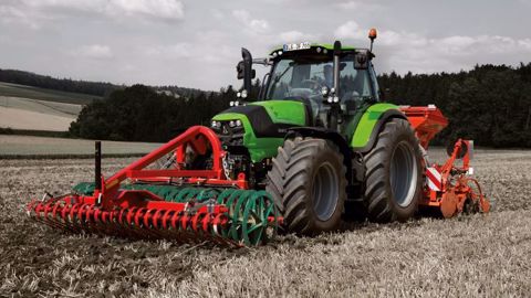 Le Deutz-Fahr 6160 au semis. (©Deutz-Fahr)