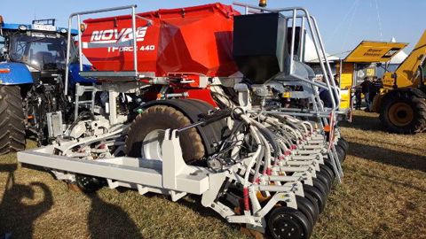 Novag TForce 440, un semoir de semis direct sous couvert haut de gamme (©Terre-net Média )