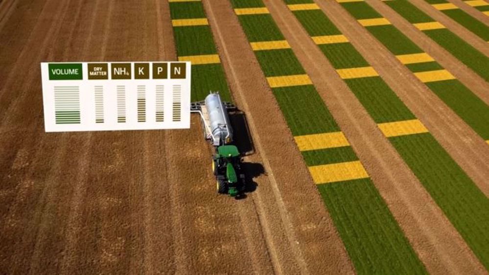 En cours d’épandage, un capteur calcule la teneur du lisier en éléments fertilisants. (©John Deere)