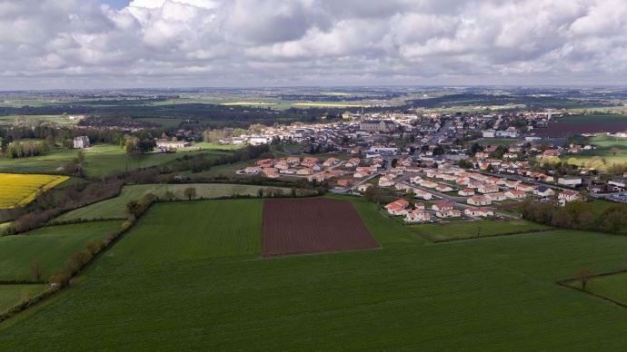 Vue aérienne d'un paysage agricole