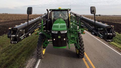 John Deere rachète son fournisseur de rampes de pulvérisateur en carbone King Agro. (©John Deere)