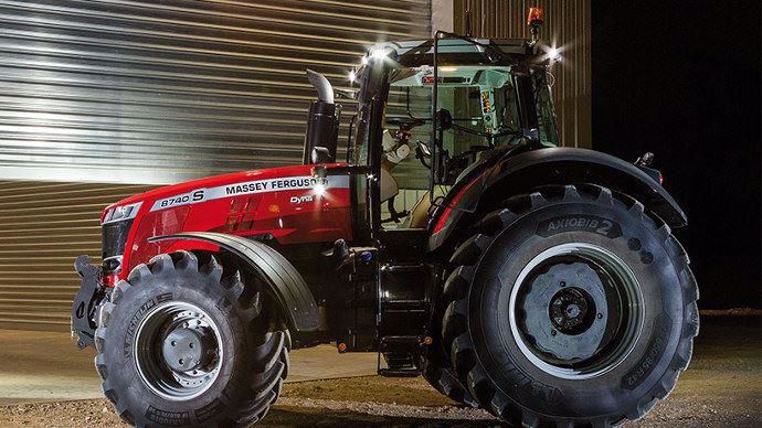 Massey Ferguson 8700 S
