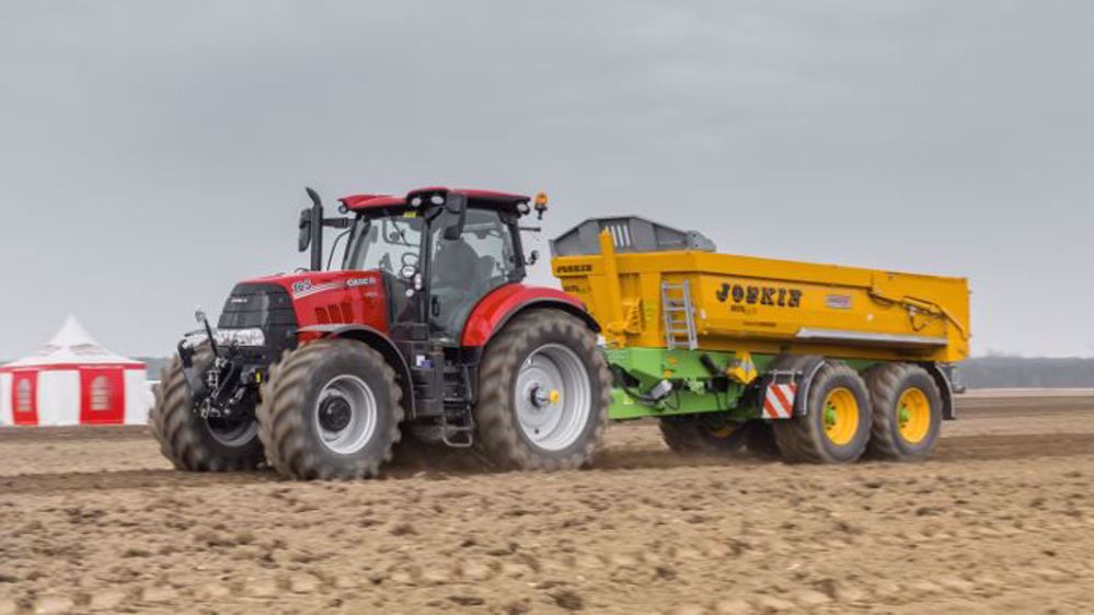 Case IH a réuni plus de 1 000 vendeurs à Bratislava pour les former aux nouveautés de la marque. (©Case IH)
