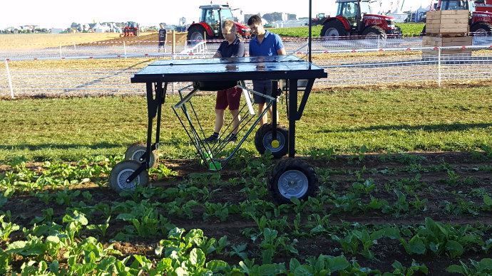 EcoRobotix en démonstration en France en septembre 2016