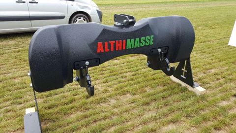 Althimasse, 1200 kg qui s'enlève facilement (©Terre-net Média)