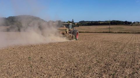 La sécheresse va-t-elle perdurer au moment des semis d'automne ? (©Watier visuel)