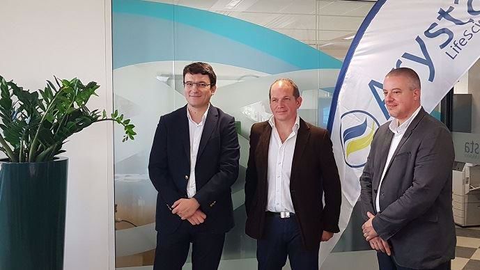 De gauche à droite : Richard Matei, directeur général France d'Arysta LifeScience, Alexander Vatelot, directeur marketing, développement et communication France et Nicolas Lemonnier, chef marché biostimulants.