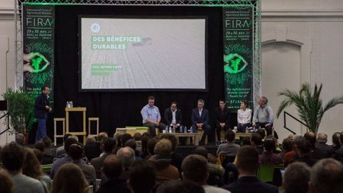 L'une des conférences du Fira 2017 sur la robotique agricole (©Tien Tran Naio) L'une des conférences du Fira 2017 sur la robotique agricole (©Tien Tran Naio)