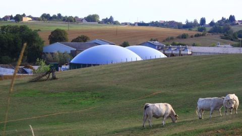 La première unité de méthanisation collective agricole fonctionne depuis septembre dans le Jura. (©Inès Maire-Amiot)
