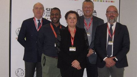 Le nouveau bureau d'Eurasco : Anne-Marie Quéméner, commissaire générale du Space, présidente de l'association, entourée de Ruwan Berculo (Pays-Bas), Sorin Vornic (Romexpo, Roumanie), Luciano Rizzi (Veronafiere, Italie), Giovanni Colombo (Veronafiere, Italie). (©Eurasco) Le nouveau bureau d'Eurasco : Anne-Marie Quéméner, commissaire générale du Space, présidente de l'association, entourée de Ruwan Berculo (Pays-Bas), Sorin Vornic (Romexpo, Roumanie), Luciano Rizzi (Veronafiere, Italie), Giovanni Colombo (Veronafiere, Italie). (©Eurasco)