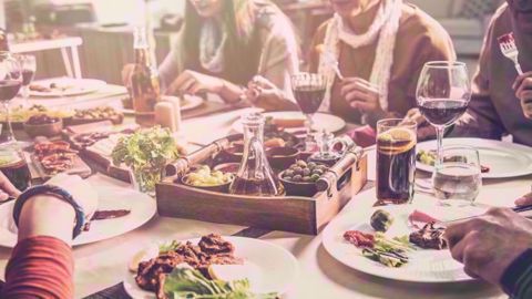 Les Français se demandent comment mieux manger. Et si les agriculteurs participaient eux aussi à la consultation citoyenne pour leur répondre ! (©sebra / Fotolia) Les Français se demandent comment mieux manger. Et si les agriculteurs participaient eux aussi à la consultation citoyenne pour leur répondre ! (©sebra / Fotolia)