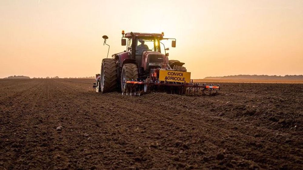 Selon Patrick Ferrère, l'agribashing tient notamment à la méconnaissance des citoyens concernant les nombreuses règles que doivent respecter les agriculteurs dans l'exercice de leurs pratiques (conditionnalité des aides, bien-être animal, etc.). (©@agri_zoom)