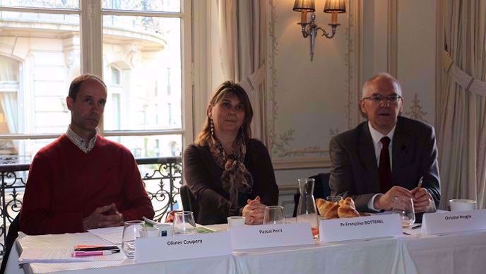 De gauche à droite, Olivier Coupery, Françoise Botterel et Christian Huyghe.