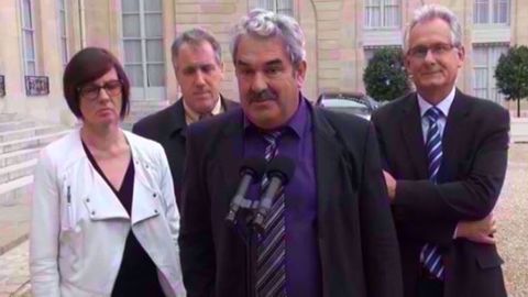 Pierre Thomas, le nouveau président du Modef derrière Jean Mouzat (son prédécesseur) et Isabelle Daugreilh, secrétaire générale adjointe. (©Terre-net Média) Pierre Thomas, le nouveau président du Modef derrière Jean Mouzat (son prédécesseur) et Isabelle Daugreilh, secrétaire générale adjointe. (©Terre-net Média)