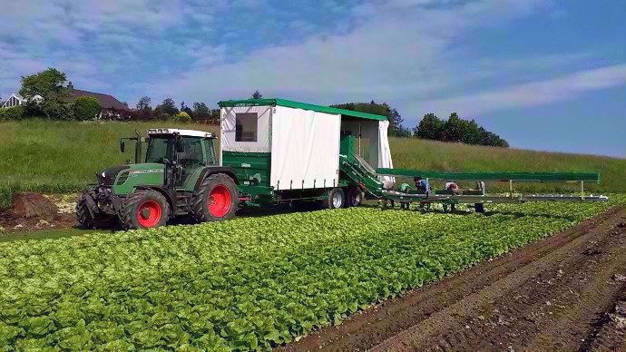 L'une des remorques de Delecroix Harvesting au travail
