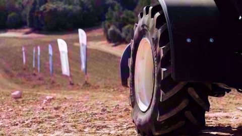 Bridgestone VX-tractor, le nouveau pneu haut de gamme du fabricant. (©Bridgestone)