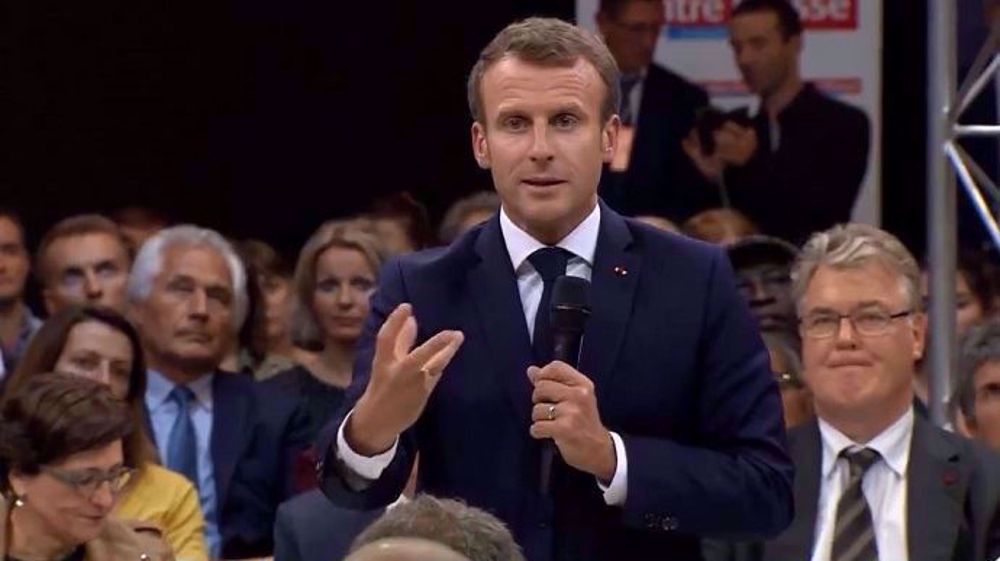 Lors du grand débat sur les retraites, jeudi soir 3 octobre à Rodez, Emmanuel Macron a confirmé qu'il viendrait ce vendredi 4 octobre au Sommet de l'élevage. (©Terre-net Média)