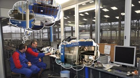 Pour gagner du temps ou réduire la pénibilité en élevage, vaut-il mieux robotiser la traite ou l'alimentation ? Tout dépend de vos objectifs et de la structure existante. Il faut alors se poser les bonnes questions et comparer les systèmes. (©Terre-net Média) Pour gagner du temps ou réduire la pénibilité en élevage, vaut-il mieux robotiser la traite ou l'alimentation ? Tout dépend de vos objectifs et de la structure existante. Il faut alors se poser les bonnes questions et comparer les systèmes. (©Terre-net Média)