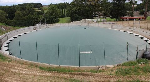 Couverture de la fosse à lisier Nénufar pour récupérer le biogaz Système de méthanisation Nénufar