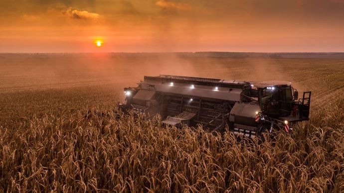 Le NeXat est capable de réaliser des travaux du travail du sol à la récolte