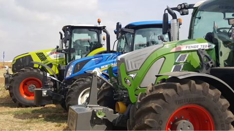 L'évolution des volumes de tracteurs par catégorie de puissance sur 7 ans