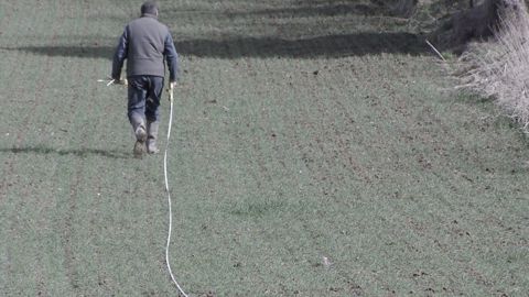Sans renforcement de la protection des terres, l'agrandissement et l'artificialisation vont continuer au détriment de l'installation des agriculteurs, alerte Terres de Liens dans son rapport sur l'état des terres agricoles en France. (©Terre-net Média)