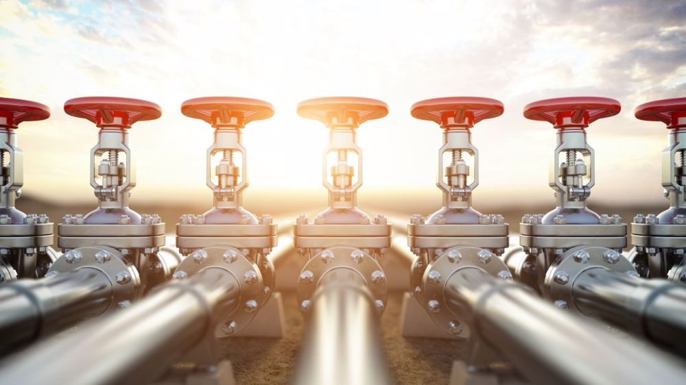 En mai, l'Opep+ avait déjà ajusté à 432 000 barils/jour la hausse de sa production totale mensuelle de pétrole. Le plafond précédent était fixé à 400 000 barils/jour. (©AdobeStock)