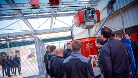 Lely organise son tour de France de l'alimentation automatisée Lely organise son tour de France de l'alimentation automatisée